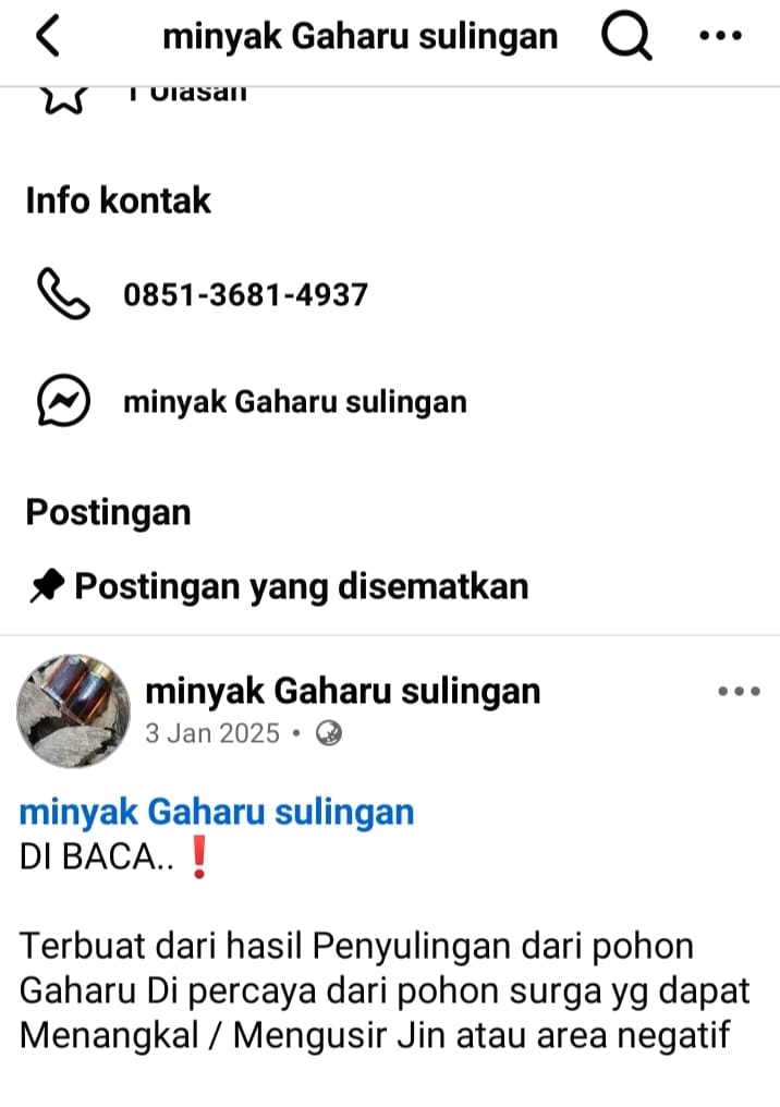 Konsumen menunjukkan bukti transfer dan paket minyak gaharu yang dikirim melalui sistem COD setelah melakukan pembayaran secara online.