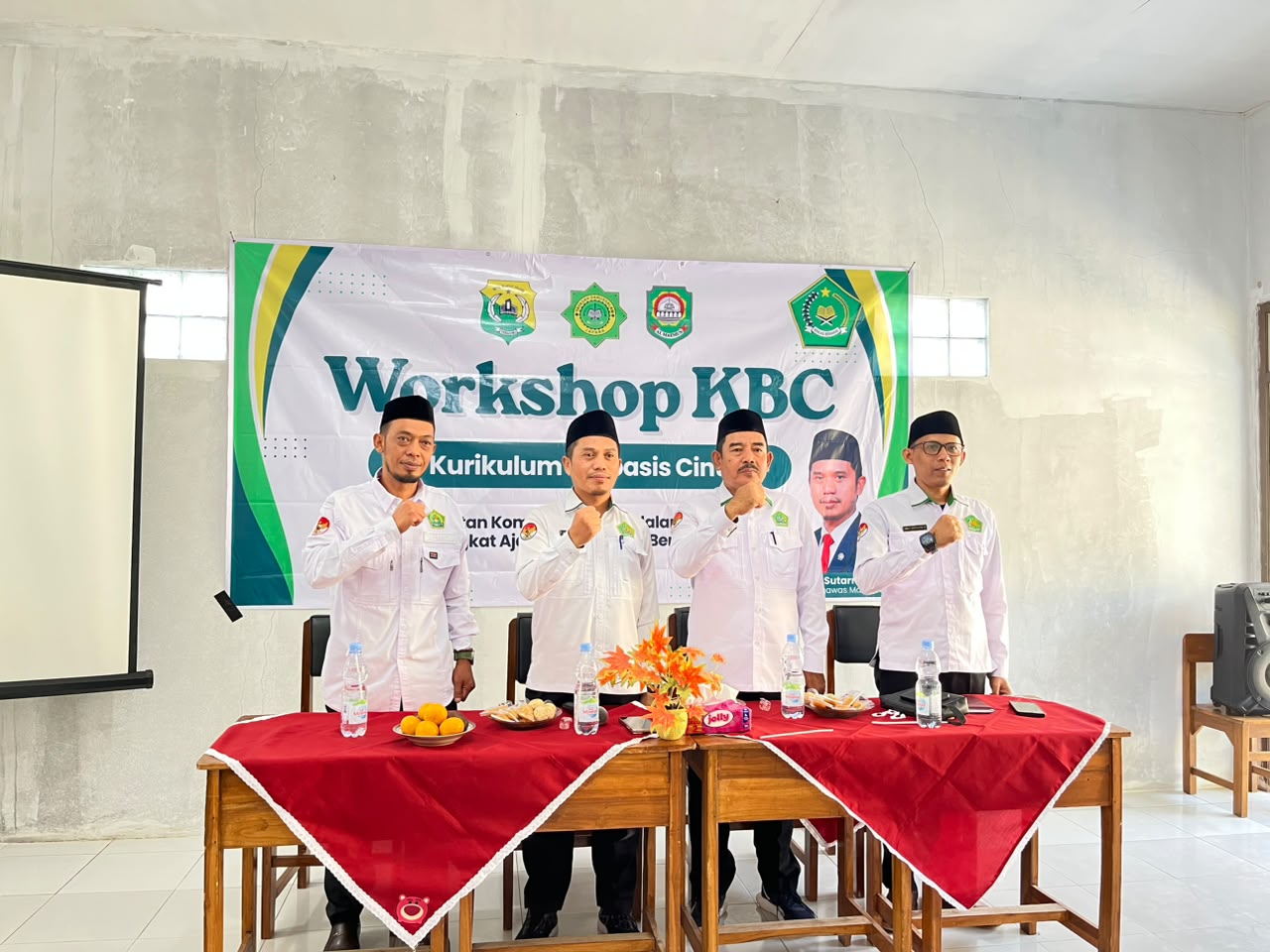 Workshop Kurikulum Berbasis Cinta tiga madrasah di Kabupaten Kuningan