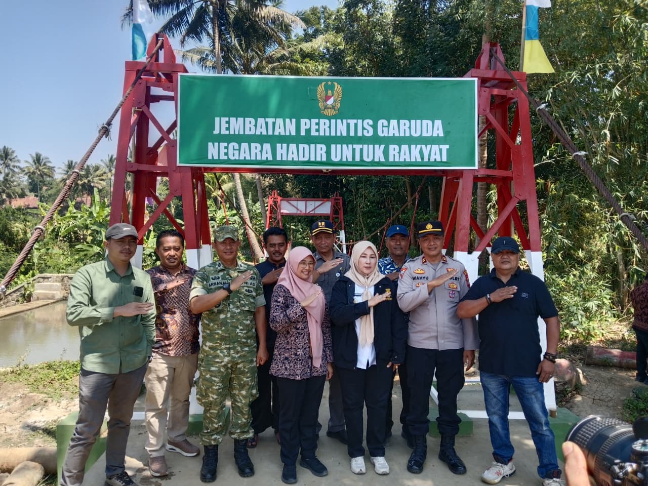 Launching 2.500 Jembatan Garuda dan 3.000 titik air bersih di Kuningan