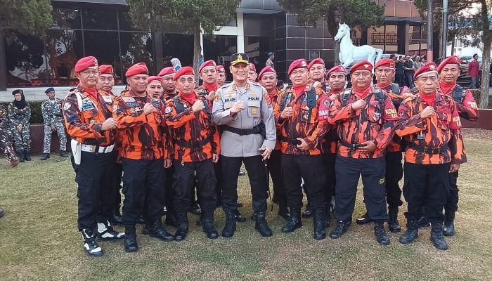 Gandeng Ormas hingga Ojol, Polres dan Kodim 0615 Kuningan Gelar Apel Kebangsaan “Jaga Jabar untuk Indonesia”