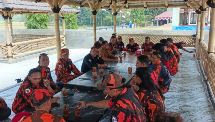 Pemuda Pancasila PAC Pancalang Gelar Makan Bersama Usai Upacara HUT ke-81 RI