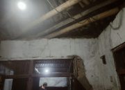 Rutilahu Rumah Alm. Ariningsih di Desa Cirukeum yang Ambruk, Keluarga Minta Pemerintah Segera Turun Tangan,Pihak Pemdes Bersetitmen akan di alihkan ke orang lain .