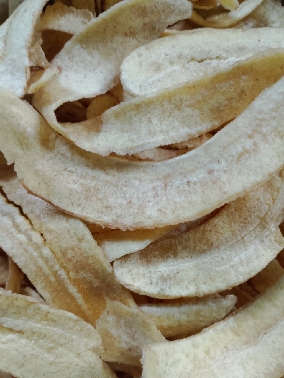 Aneka produk jajanan tradisional UMKM Dua Putra Rifki Aria dari Desa Gunung Manik, Kecamatan Ciniru, Kabupaten Kuningan.