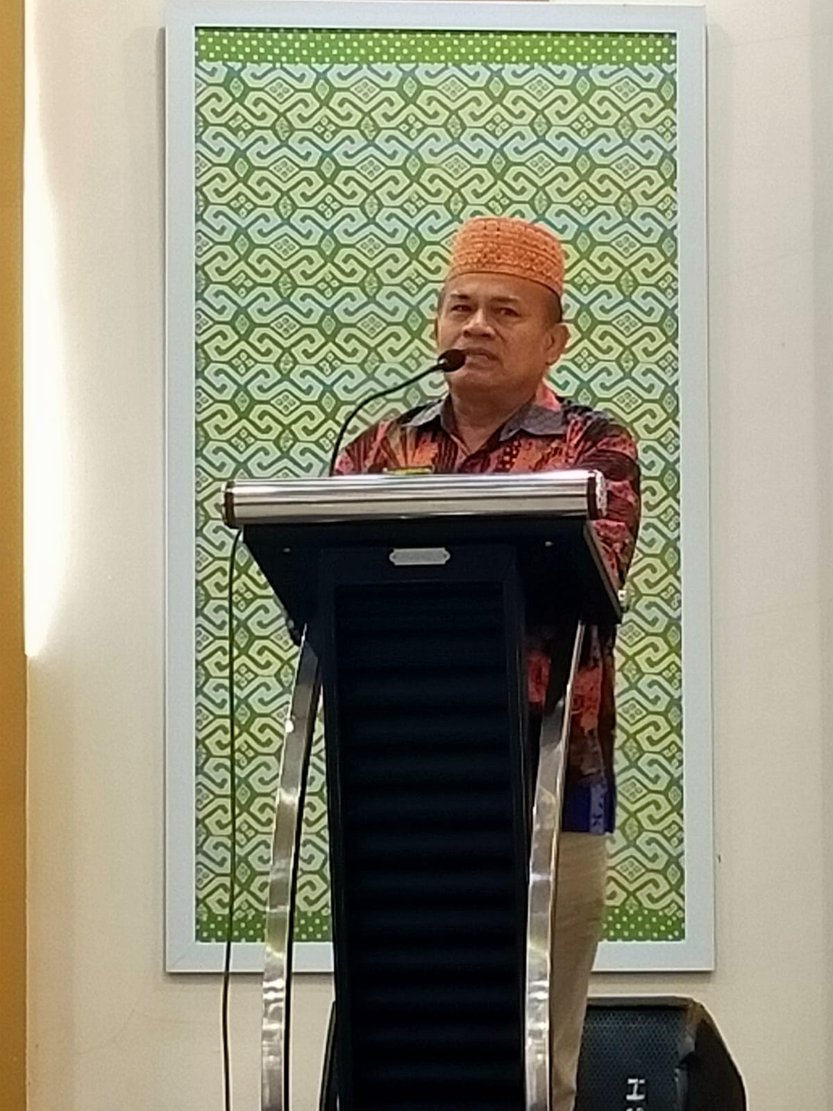 H. Agus Wardono SE MBA menyampaikan ucapan Selamat Memperingati Maulid Nabi Muhammad SAW 1448 Hijriah kepada masyarakat Kabupaten Kuningan.