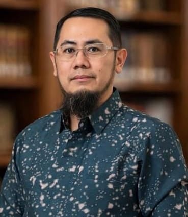 Ilustrasi memanfaatkan waktu untuk memperbaiki diri, meningkatkan keimanan, amal saleh, dan kualitas hidup