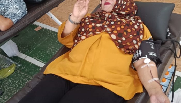 Kasi Pemerintahan Kecamatan Cilimus Gelar Donor Darah Rutin