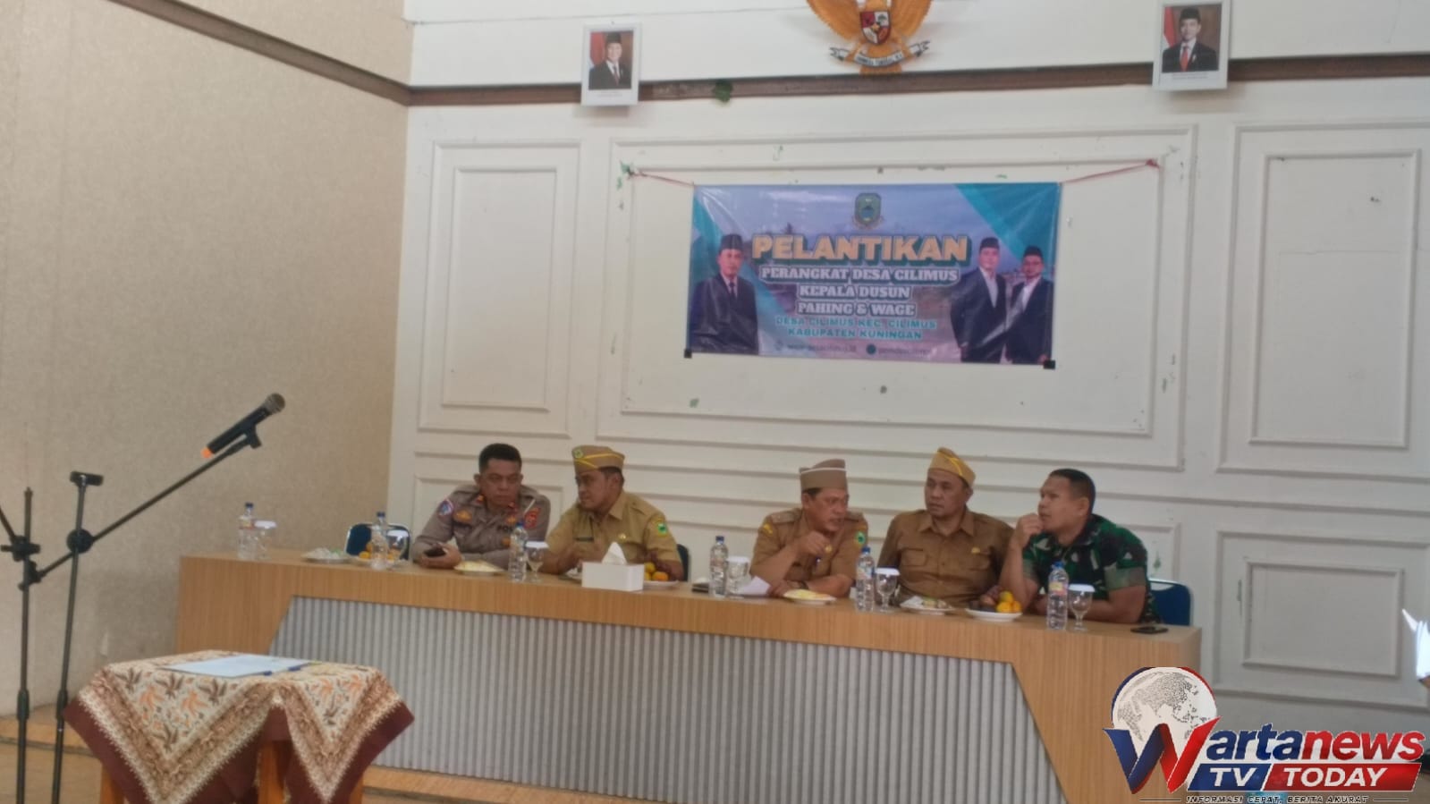 Pelantikan perangkat Desa Cilimus meliputi Sekretaris Desa, Kepala Dusun Pahing, Kepala Dusun Wage, dan Kasi Pelayanan