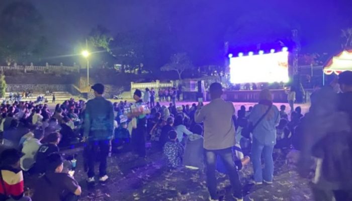 Persib Vs Persebaya  Nobar Piala Presiden di Open Space Galery Linggarjati Membludak
