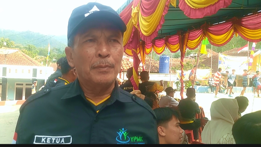 Pembukaan Turnamen Bola Voli HUT RI ke-81 Tahun 2026 di Kabupaten Kuningan yang diikuti 14 klub dari dua kecamatan dengan semangat sportivitas dan persaudaraan.
