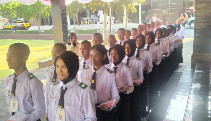 36 Pasukan Paskibra Kabupaten Kuningan 2026 Silaturahmi ke Polres, Mohon Dukungan dan Support