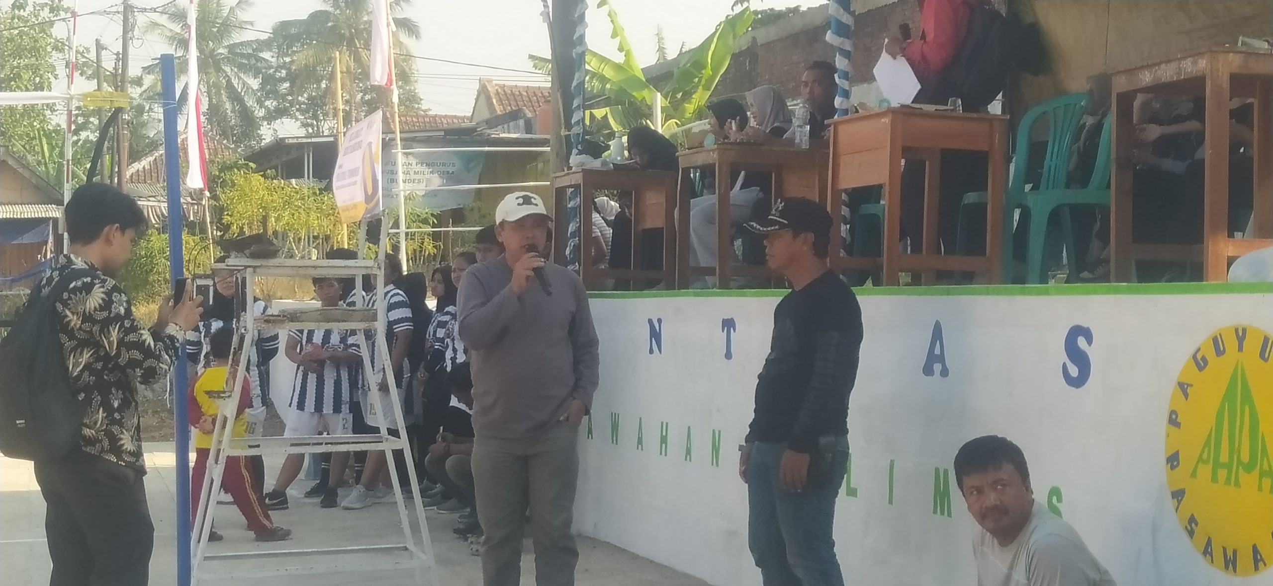 Bola voli antar dusun Desa Cilimus semarakkan HUT RI ke-81