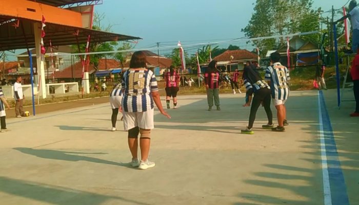 Jelang HUT RI ke-81, Desa Cilimus Gelar Turnamen Bola Voli Antar-Dusun