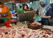 Jelang HUT ke-81 RI, Harga Ayam Potong di Pasar Kuningan Tembus Rp40 Ribu per Kilogram