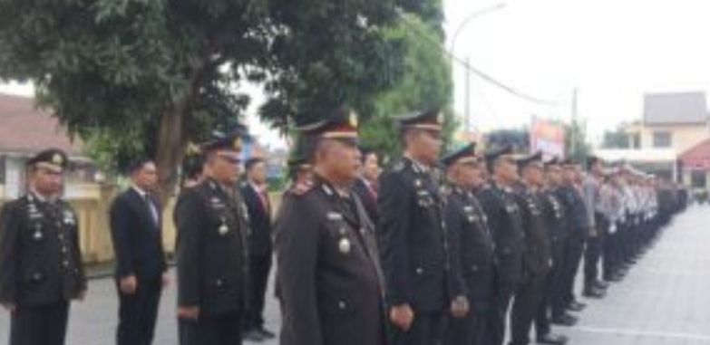 Jajaran Polres Majalengka mengikuti Upacara HUT ke-81 Kemerdekaan Republik Indonesia di Mako Polres Majalengka