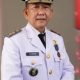 Lurah Cirendang Atang Suhendi menyampaikan ucapan HUT RI ke-81 kepada masyarakat