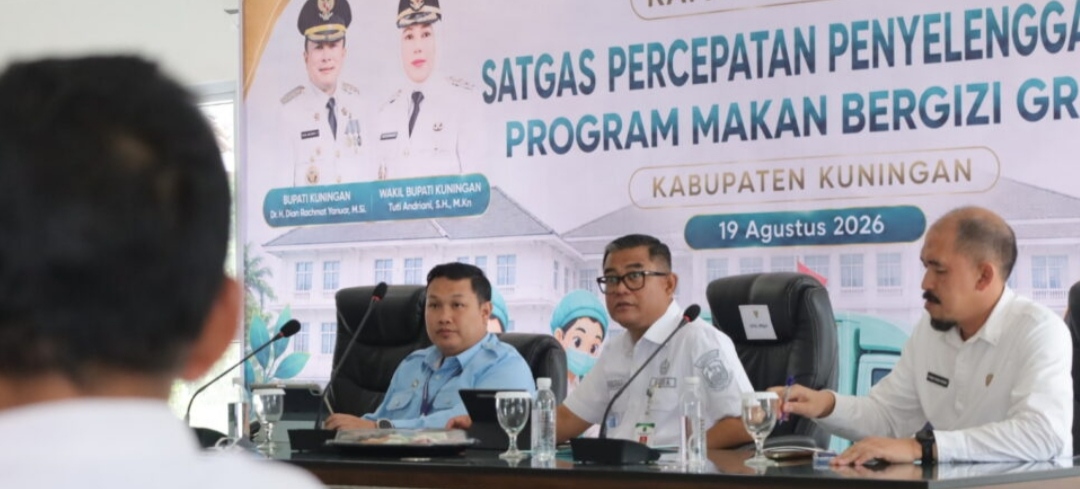 Bupati Kuningan Dian Rachmat Yanuar saat Rakor Satgas Percepatan Program MBG