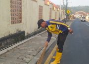 Pasukan Sapu , Pengabdi Jalanan Asal Kuningan yang Mendapat Apresiasi di HUT ke-81 RI Di Gedung sate 