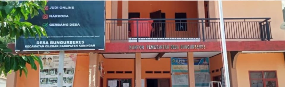 Pemdes Bungurberes mendorong kebersamaan dan gotong royong masyarakat dalam pembangunan desa di Kecamatan Cilebak Kabupaten Kuningan