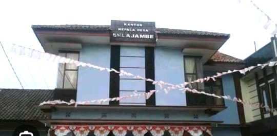 Pemerintah Desa Salajambe Kuningan meningkatkan kualitas pelayanan publik kepada masyarakat