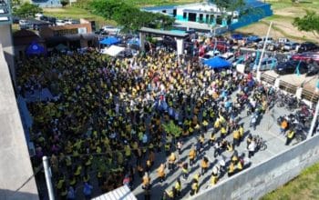 Ribuan warga mengikuti Fit & Fun Gowes Sehat dan Senam Kuningan Melesat di D’Jons Pool Kuningan