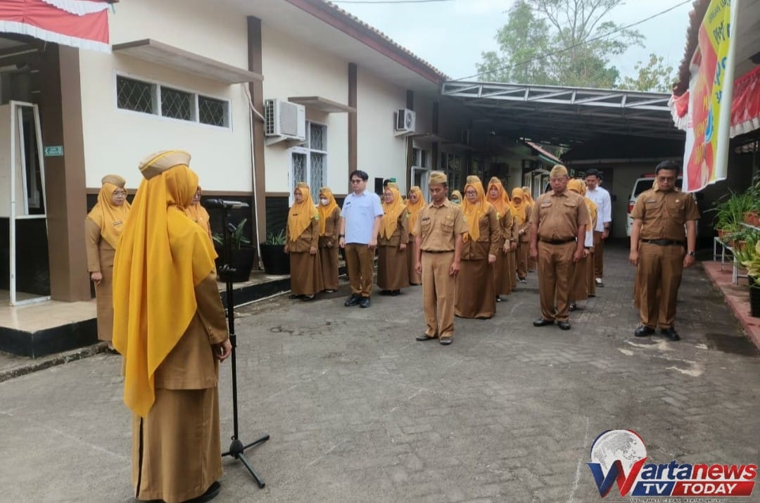 Kepala Puskesmas Cihaur dr Hj Dian Mardiani mengajak masyarakat melakukan pencegahan penyakit sejak dini