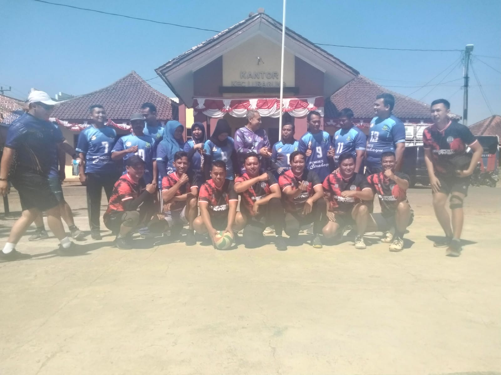 Desa Cirahayu juara pertama turnamen bola Pordes Kecamatan Luragung Kuningan