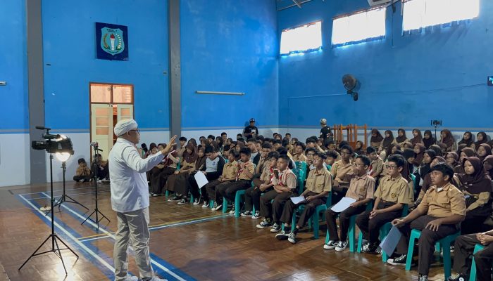 Ratusan Pelajar Antusias Ikuti Casting Film “Stop Bullying: Aku Bukan Musuhmu, Tapi Aku Sahabatmu” di SMPN 1 Kuningan