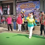 Hj. Ela Helayati Ajak Warga Jaga Persatuan Lewat Turnamen Voli HUT RI 2026 di Desa Caracas