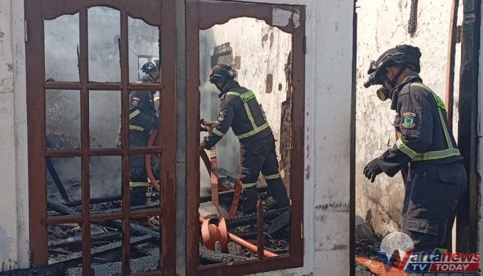 Rumah Kosong di Kahiyangan Pancalang Kuningan Terbakar, Kerugian Ditaksir Rp150 Jutaan 