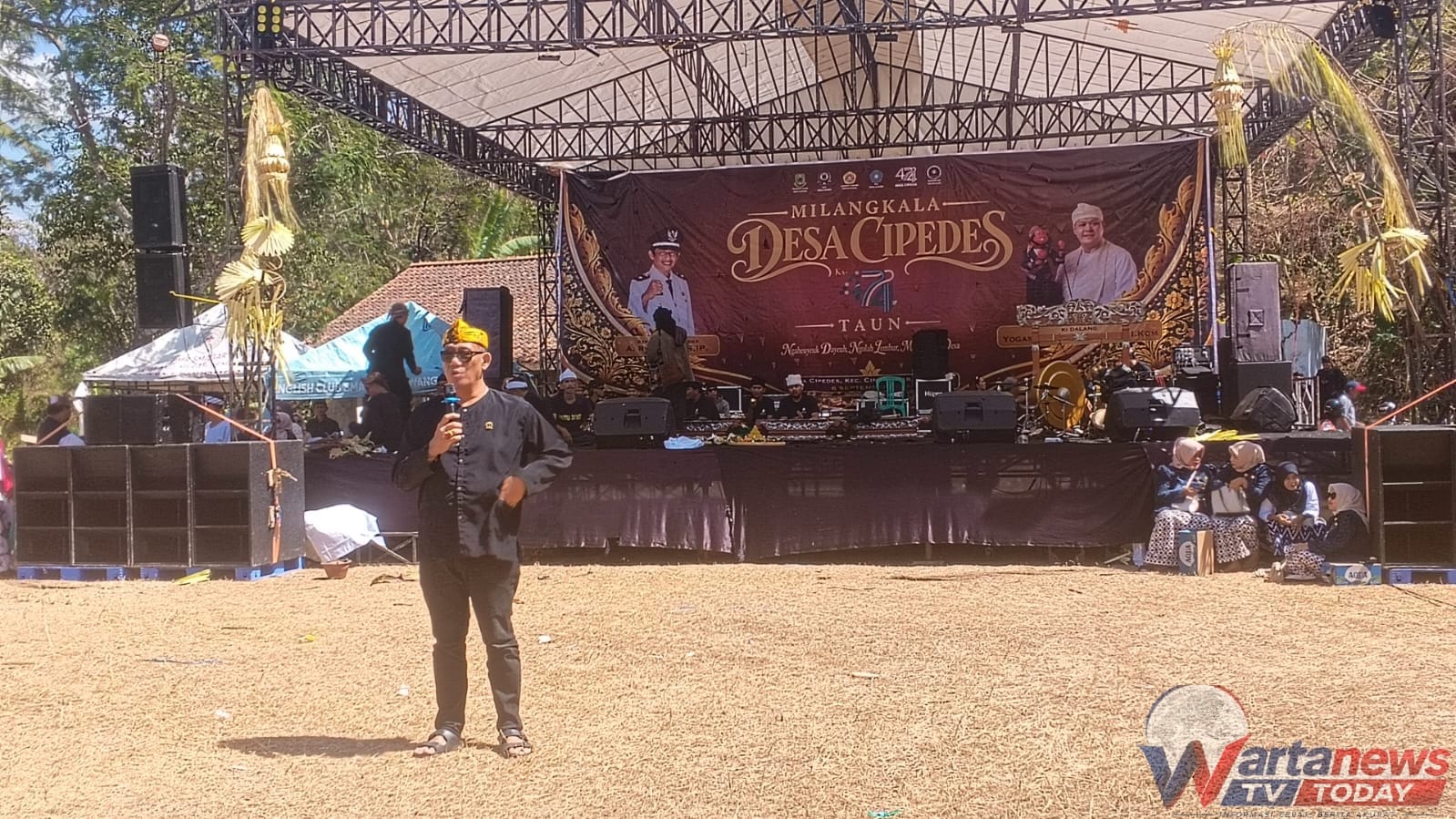 H. Dudy Pamuji menghadiri Malangkala Desa Cipedes ke-474 di Kecamatan Ciniru, Kabupaten Kuningan