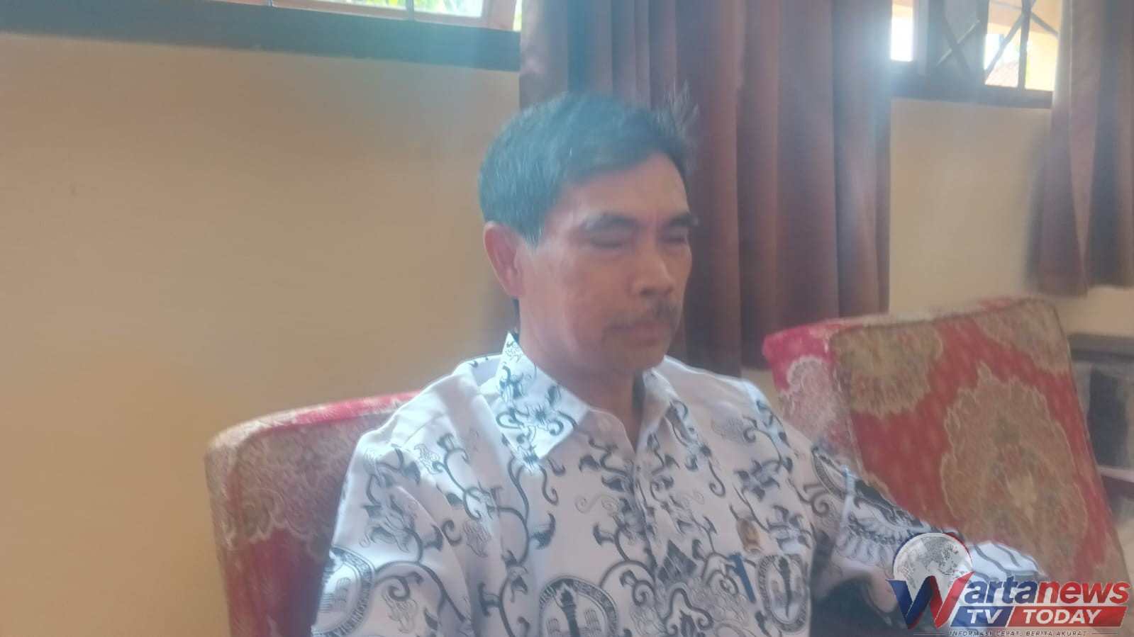 Kegiatan pendidikan dan pembinaan karakter siswa di SMPN 1 Pancalang Kabupaten Kuningan.