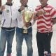 Camat Luragung Deni Komara memberikan apresiasi kepada tim sepak bola Luragung yang berhasil menjadi Juara Pertama Bupati Cup 2026.