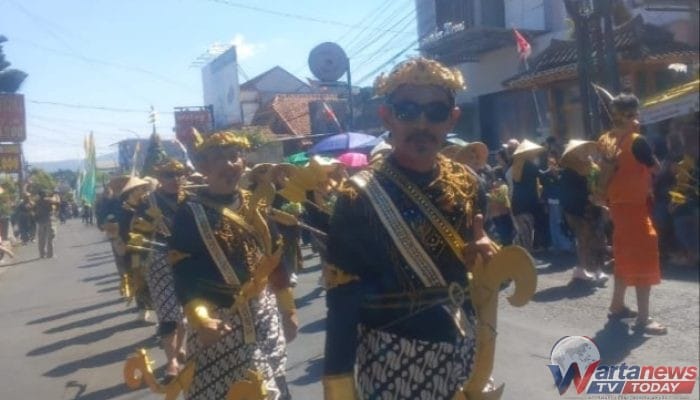 Edi Rohaedi, SE lurah Kuningan Ikuti Seba Sapton dan Babarit di Pendopo Kuningan