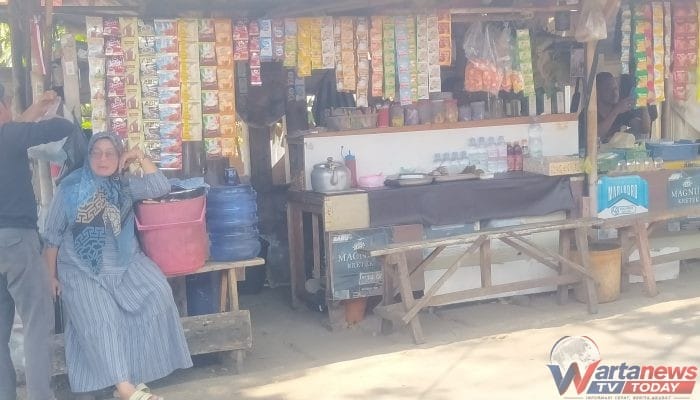 Warkop Grasi LH, Tempat Sederhana untuk Mengais Rezeki dari Secangkir Kopi