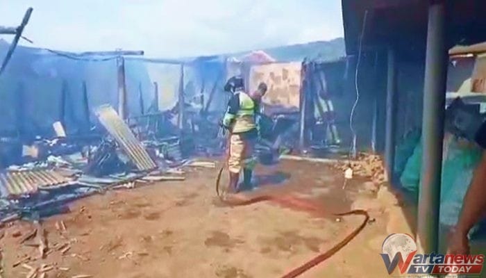 Gudang Ubi Jalar di Desa Sukamukti Jalaksana Kuningan Terbakar, Dua Motor Hangus