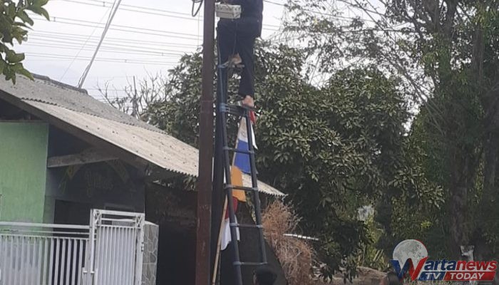 Cegah Tindakan Kriminalitas, Pemdes Tajurbuntu Pancalang Kuningan Pasang CCTV di Setiap Lingkungan