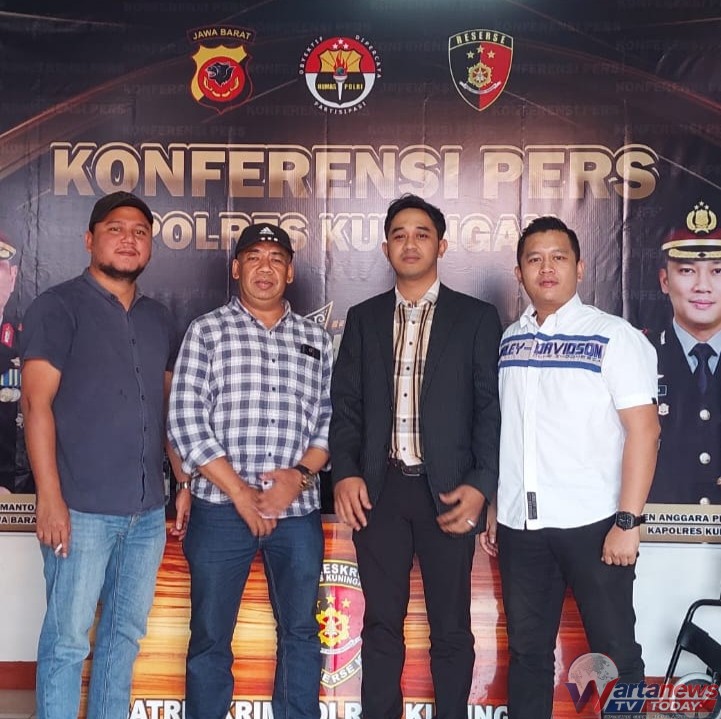 Cheppy memberikan keterangan kepada penyidik Polres Kuningan terkait laporan dugaan pengerusakan fasilitas umum