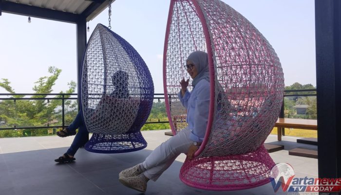 Area Baru Calmara Cafe Kaduela Tawarkan Spot Foto dan Ruang Santai