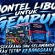 Suporter dan warga Purwasari memberikan dukungan kepada Gempur FC menjelang pertandingan melawan Ragasakti Setianegara di Stadion Ciloklok Cilimus.