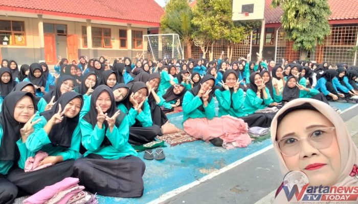 SMPN 2 Ciawigebang Gelar “Gerbang Berkah” Setiap Jumat