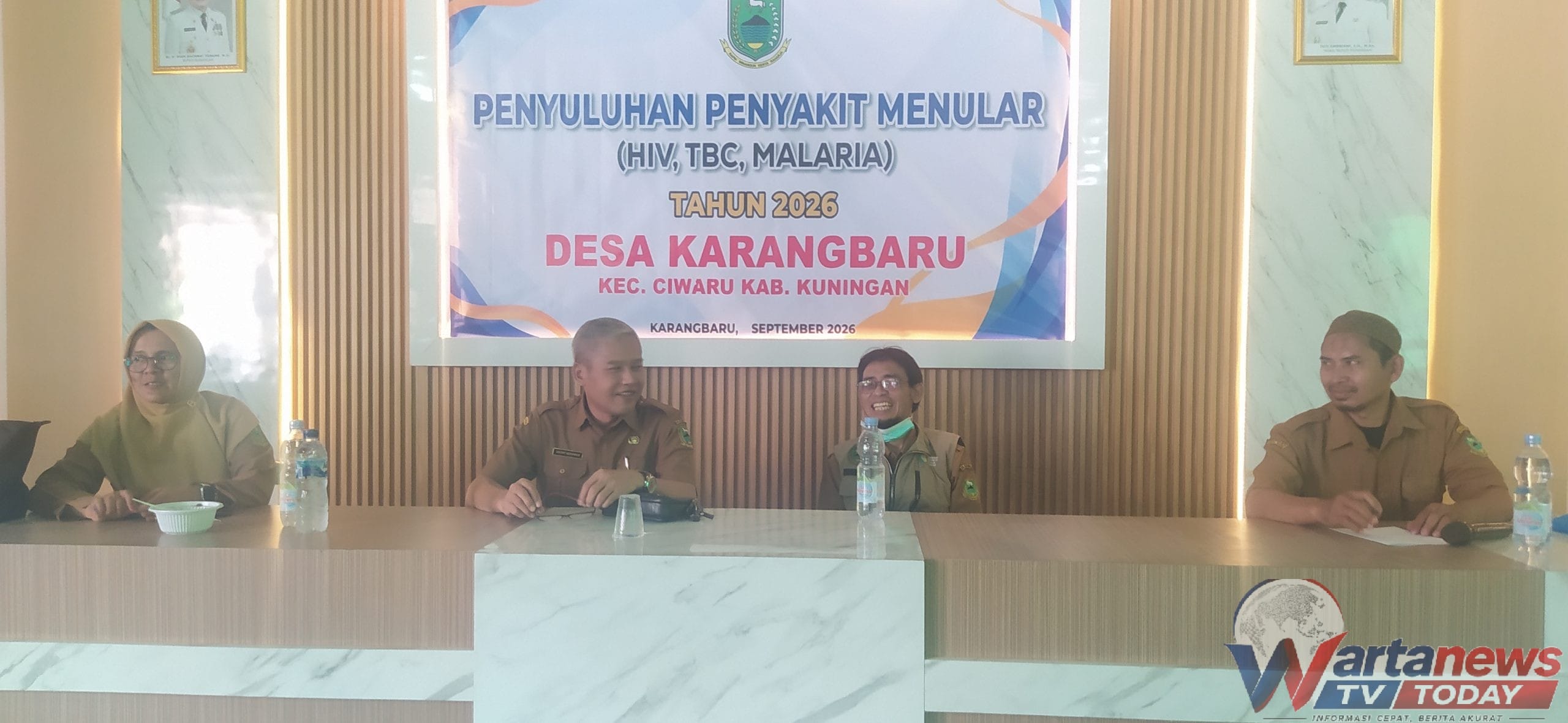 Penyuluhan HIV TBC dan Malaria di Desa Karangbaru Kecamatan Ciwaru Kuningan