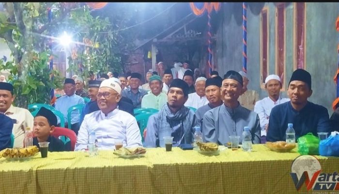 Kades Cibeureum  dan Tokoh Masyarakat Hadiri maulid nabi muhammad SAW 1448 H di Musholah Miftahul Janah