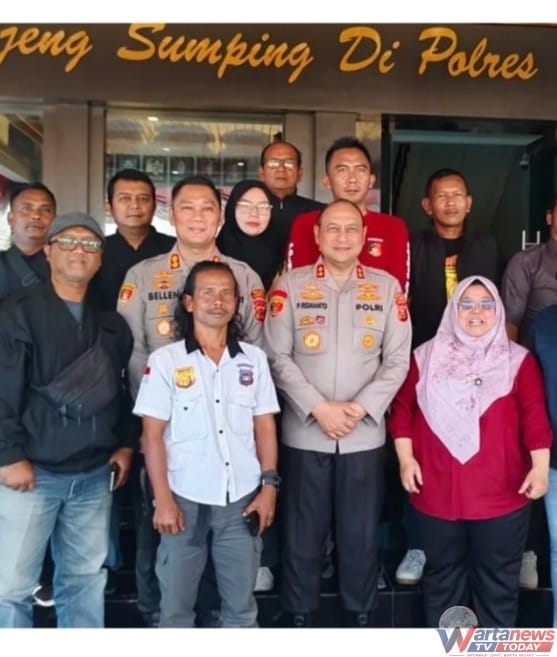 Kapolda Jawa Barat Irjen Pol Pipit Rismanto mengimbau suporter Persib dan Persija menjaga keamanan menjelang pertandingan di Bandung.