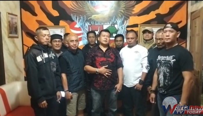 Koti Mahatidana MPC Kabupaten Kuningan  Kecam Perusakan Fasilitas Umum Milik Pemda, oleh Atang .