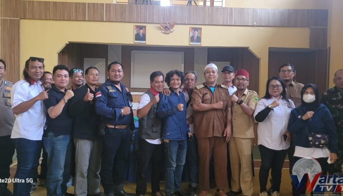 Miskomunikasi Berujung Damai, Awak Media dan Kepala Dusun II Desa  Linggamekar Sepakat Selesaikan Perselisihan Secara Kekeluargaan