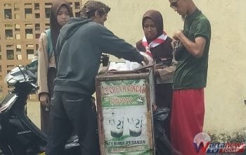 Es Cincau Obat Kuat Jreng menjadi minuman segar pilihan warga Kuningan saat musim kemarau