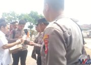 Puskesmas Pasawahan Kuningan bagikan Masker Paska Kebakaran Hutan Singkup _ Pasawahan antisipasi Ganguan Ispa