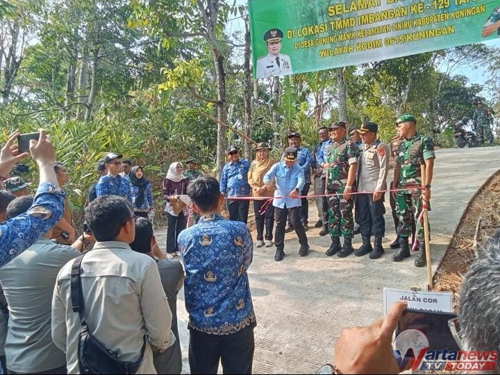 Penutupan TMMD Imbangan ke-129 Kodim 0615 Kuningan di Desa Gunung Manik